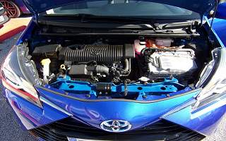TOYOTA  YARIS YARIS HYBRIDE 100H
