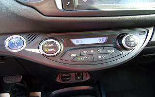 TOYOTA  YARIS YARIS HYBRIDE 100H