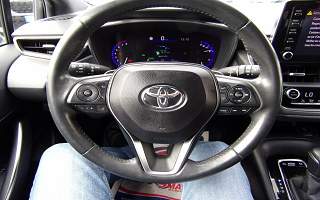 TOYOTA COROLLA  BERLINE 5P