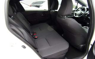 TOYOTA YARIS  HYBRID
