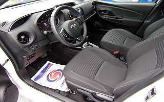 TOYOTA YARIS  HYBRID