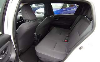 TOYOTA YARIS  HYBRID