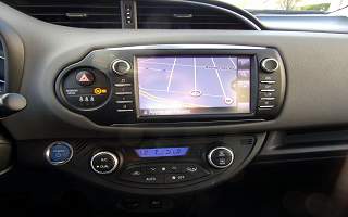 TOYOTA&nbsp;YARIS&nbsp; HYBRID