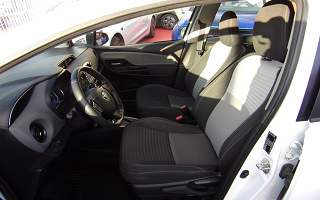 TOYOTA&nbsp;YARIS&nbsp; HYBRID