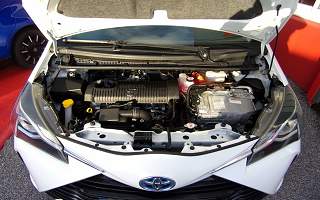 TOYOTA&nbsp;YARIS&nbsp; HYBRID