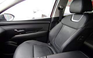 HYUNDAI&nbsp;TUCSON&nbsp; HYBRID