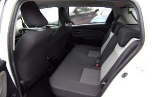 TOYOTA YARIS  HYBRID