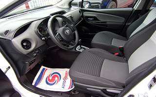 TOYOTA YARIS  HYBRID