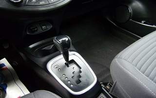 TOYOTA YARIS  HYBRID