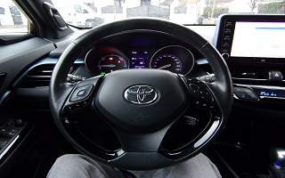 TOYOTA&nbsp; C-HR&nbsp;C-HR HYBRIDE 184CH BVA