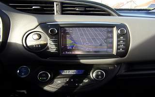 TOYOTA&nbsp; YARIS&nbsp;YARIS HYBRIDE 100H