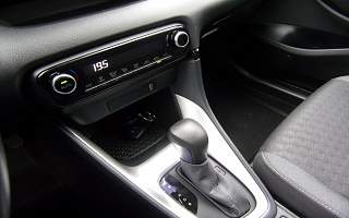 TOYOTA&nbsp;YARIS II&nbsp;YARIS HYBRID