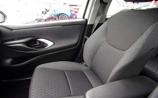 TOYOTA&nbsp;YARIS II&nbsp;YARIS HYBRID