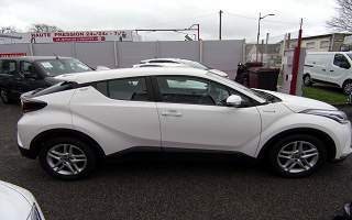 TOYOTA&nbsp; C-HR&nbsp;C-HR HYBRIDE 2.0 184H BVA