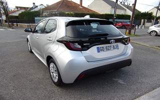 TOYOTA&nbsp;YARIS&nbsp; HYBRID