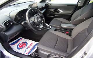 TOYOTA&nbsp;YARIS&nbsp; HYBRID