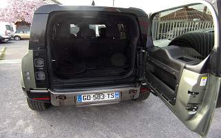 LAND ROVER&nbsp;DEFENDER&nbsp; II