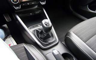 KIA&nbsp;STONIC&nbsp;S TONIC