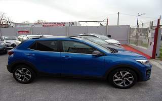 KIA&nbsp;STONIC&nbsp;S TONIC