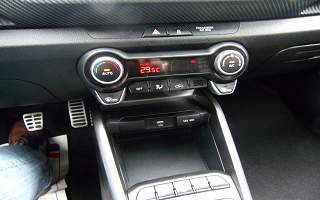 KIA&nbsp;STONIC&nbsp;S TONIC