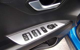 KIA&nbsp;STONIC&nbsp;S TONIC