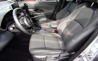 TOYOTA&nbsp;YARIS&nbsp; CROSS