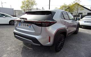 TOYOTA&nbsp;YARIS&nbsp; CROSS