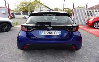 TOYOTA&nbsp;YARIS&nbsp; HYBRID
