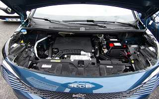 PEUGEOT&nbsp; 3008&nbsp;3008 1.2 PURETECH 130 BVA