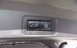 TOYOTA&nbsp;COROLLA TOURING&nbsp;TOURING SPORTS HYBRID