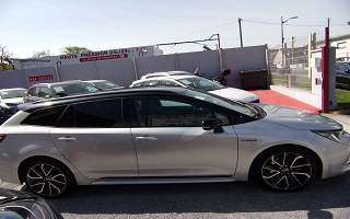 TOYOTA&nbsp;COROLLA TOURING&nbsp;TOURING SPORTS HYBRID