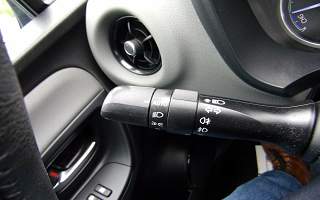 TOYOTA&nbsp;YARIS&nbsp; HYBRID