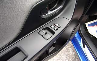 TOYOTA&nbsp;YARIS&nbsp; HYBRID