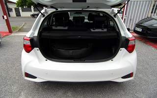 TOYOTA&nbsp;YARIS&nbsp; HYBRID