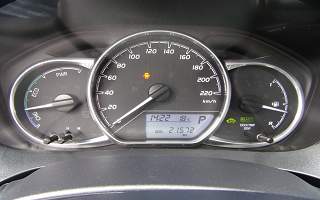 TOYOTA&nbsp;YARIS&nbsp; HYBRID