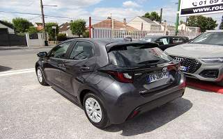 TOYOTA&nbsp;YARIS&nbsp; HYBRID