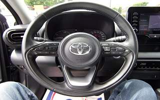 TOYOTA&nbsp;YARIS&nbsp; HYBRID