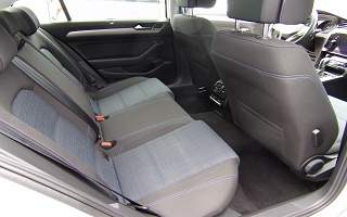 VOLKSWAGEN&nbsp;PASSAT&nbsp; BERLINE