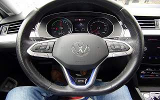 VOLKSWAGEN&nbsp;PASSAT&nbsp; BERLINE