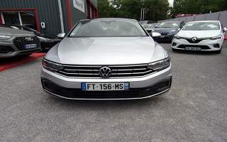 VOLKSWAGEN&nbsp;PASSAT&nbsp; BERLINE