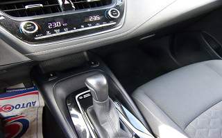 TOYOTA&nbsp;COROLLA&nbsp; HYBRID