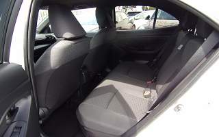 TOYOTA&nbsp;YARIS&nbsp; CROSS HYBRID