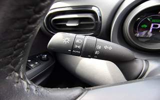 TOYOTA&nbsp;YARIS&nbsp; CROSS HYBRID