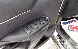 TOYOTA&nbsp;YARIS&nbsp; CROSS HYBRID