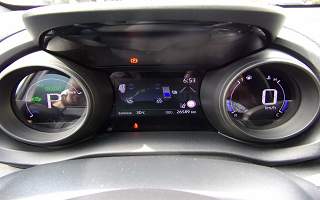 TOYOTA&nbsp;YARIS&nbsp; CROSS HYBRID