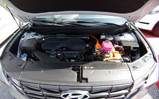 HYUNDAI&nbsp;TUCSON&nbsp; HYBRID