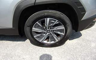 HYUNDAI&nbsp;TUCSON&nbsp; HYBRID