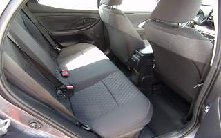 TOYOTA&nbsp;YARIS&nbsp; HYBRID