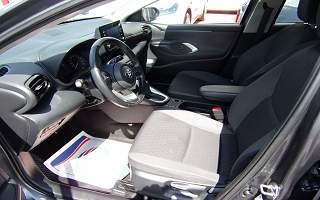 TOYOTA&nbsp;YARIS&nbsp; HYBRID