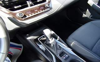 TOYOTA&nbsp;COROLLA&nbsp; HYBRID